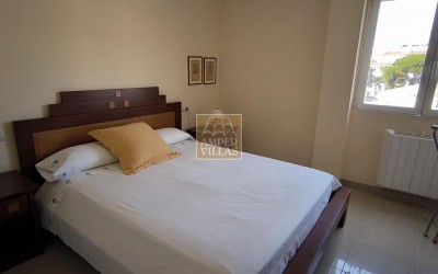 Nice and spacious apartment in the port of Altea with beautiful views.